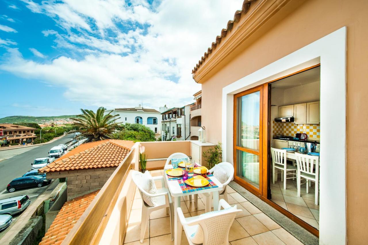 Apartamento Casa Vacanze Il Grecale-A Pochi Passi Dal Mare Castelsardo Exterior foto